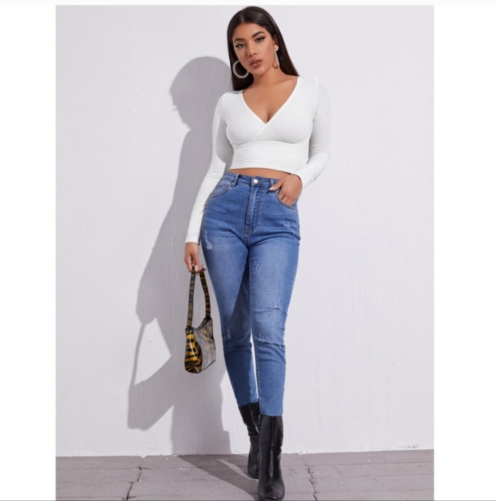 White Ribbed Crop Top Size Large